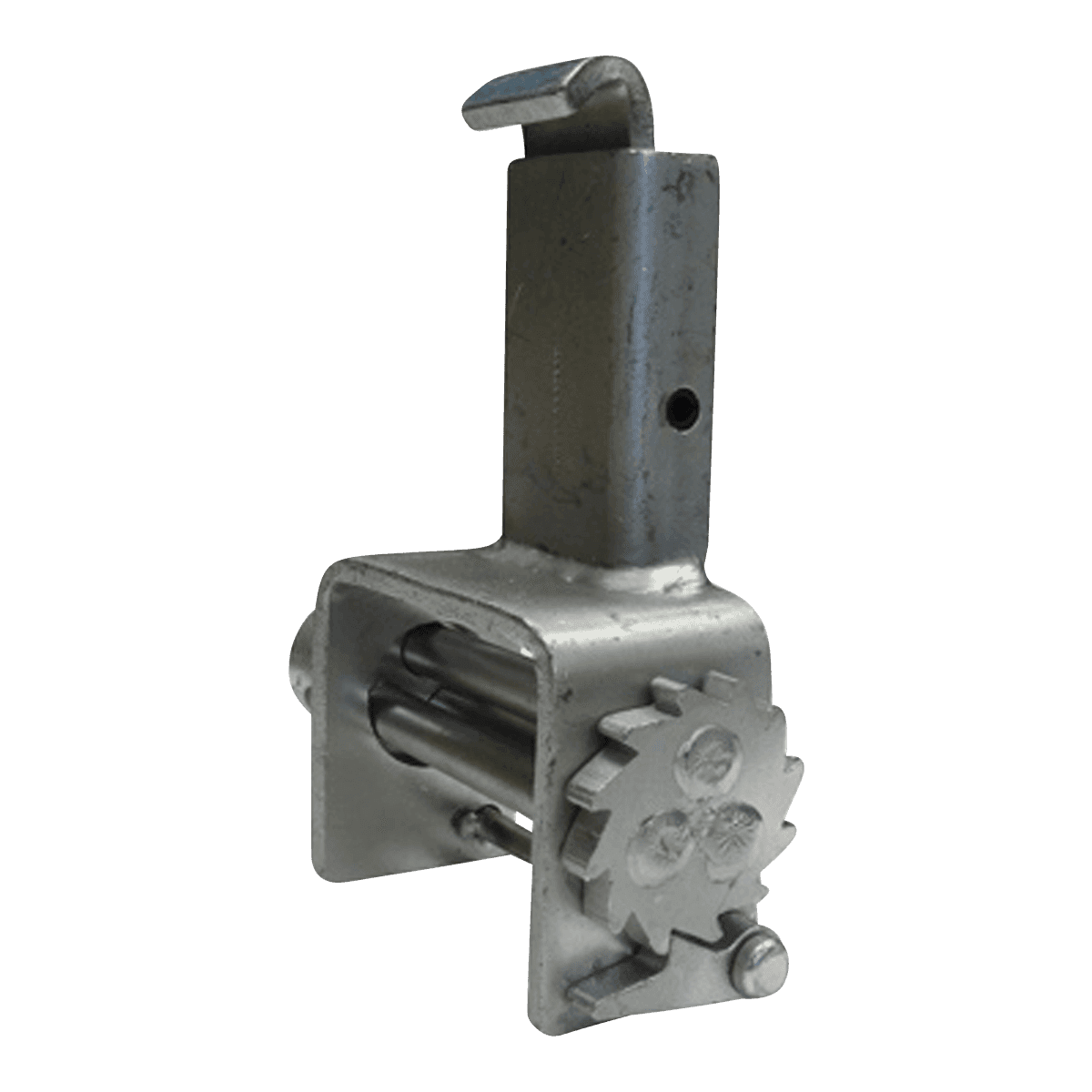 Outward Facing Pocket Winch